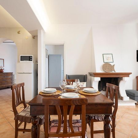 Seaview House Cala Gonone Apartment ภายนอก รูปภาพ