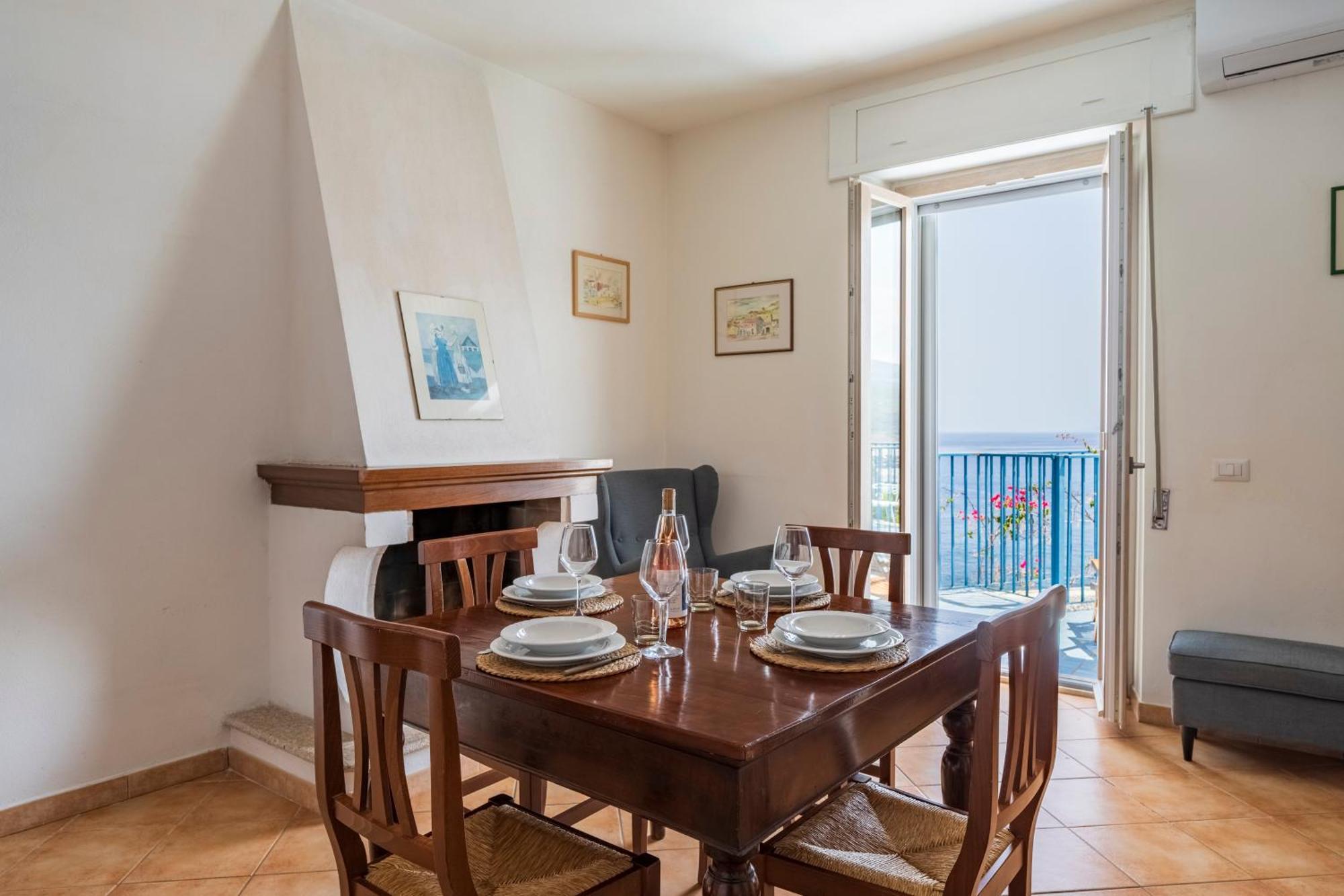 Seaview House Cala Gonone Apartment ภายนอก รูปภาพ